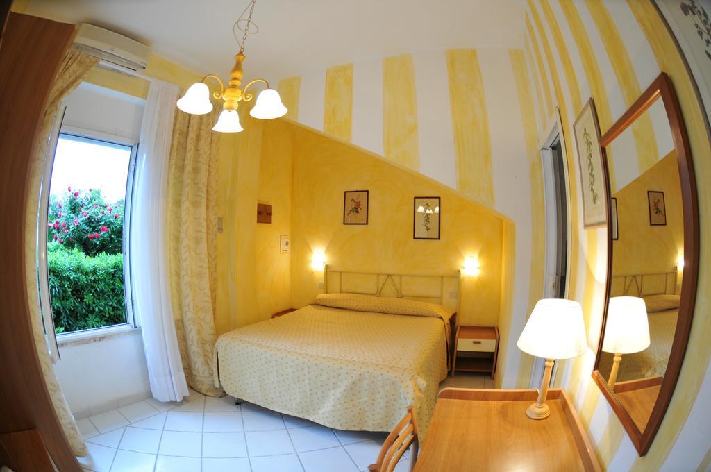 Hotel Atlantic Marina Di Carrara Zimmer foto