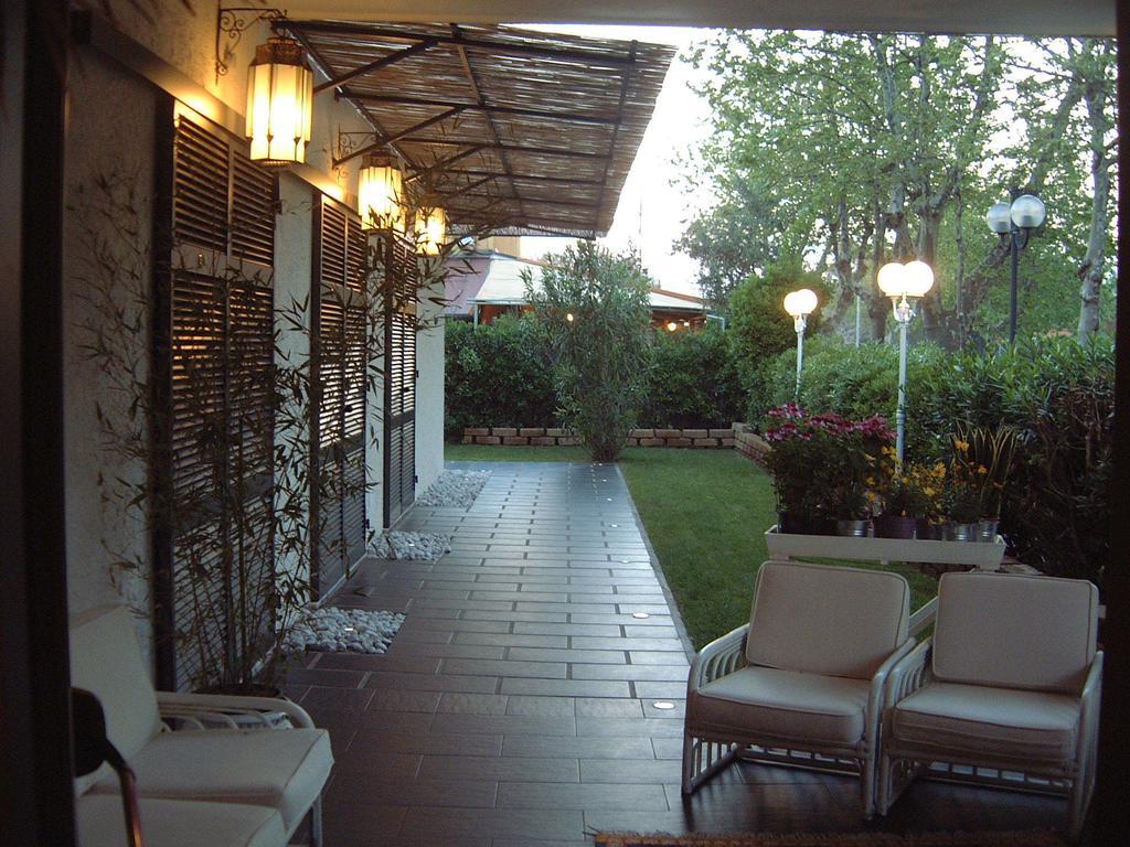 Hotel Atlantic Marina Di Carrara Exterior foto